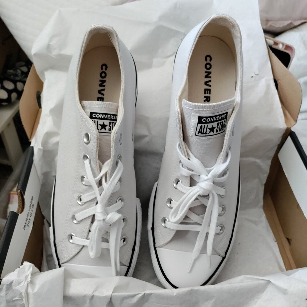 NIB Chuck Taylor All Star Lift Platform Canvas size 11